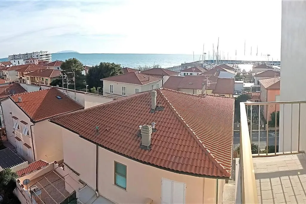 Appartamento A 50 Mt Dal Mare Rosignano Solvay 0*,  Italia