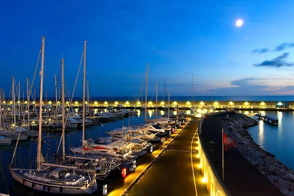 Apartment Appartamento A 50 Mt Dal Mare Rosignano Solvay Italy